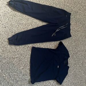 Women’s figs scrubs